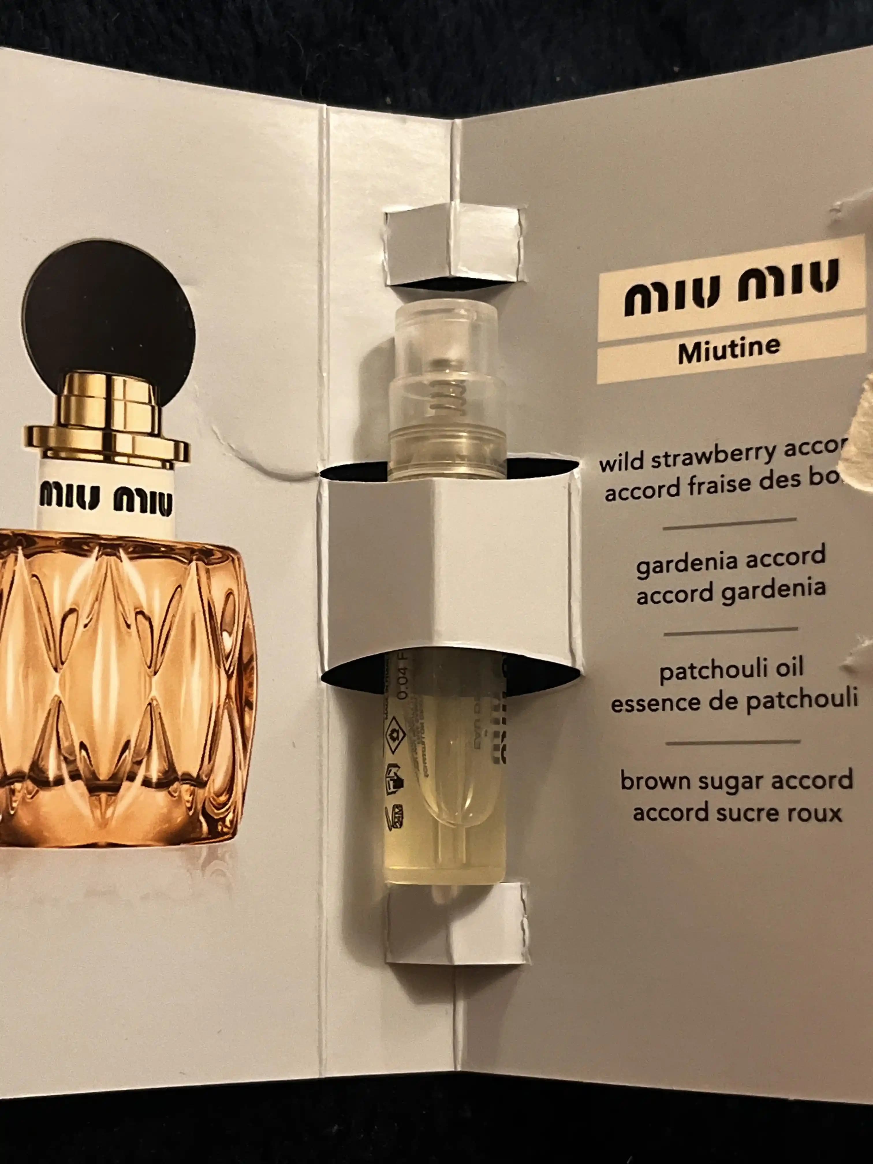 Miu Miu Miutine Parfüm İncelemesi: Meyveli ve Çiçeksi Koku Profili Detayları