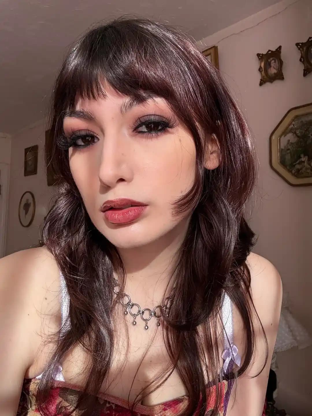 Smokey Eye Makyajı İçin Ürün Seçimi ve Uygulama Teknikleri Rehberi