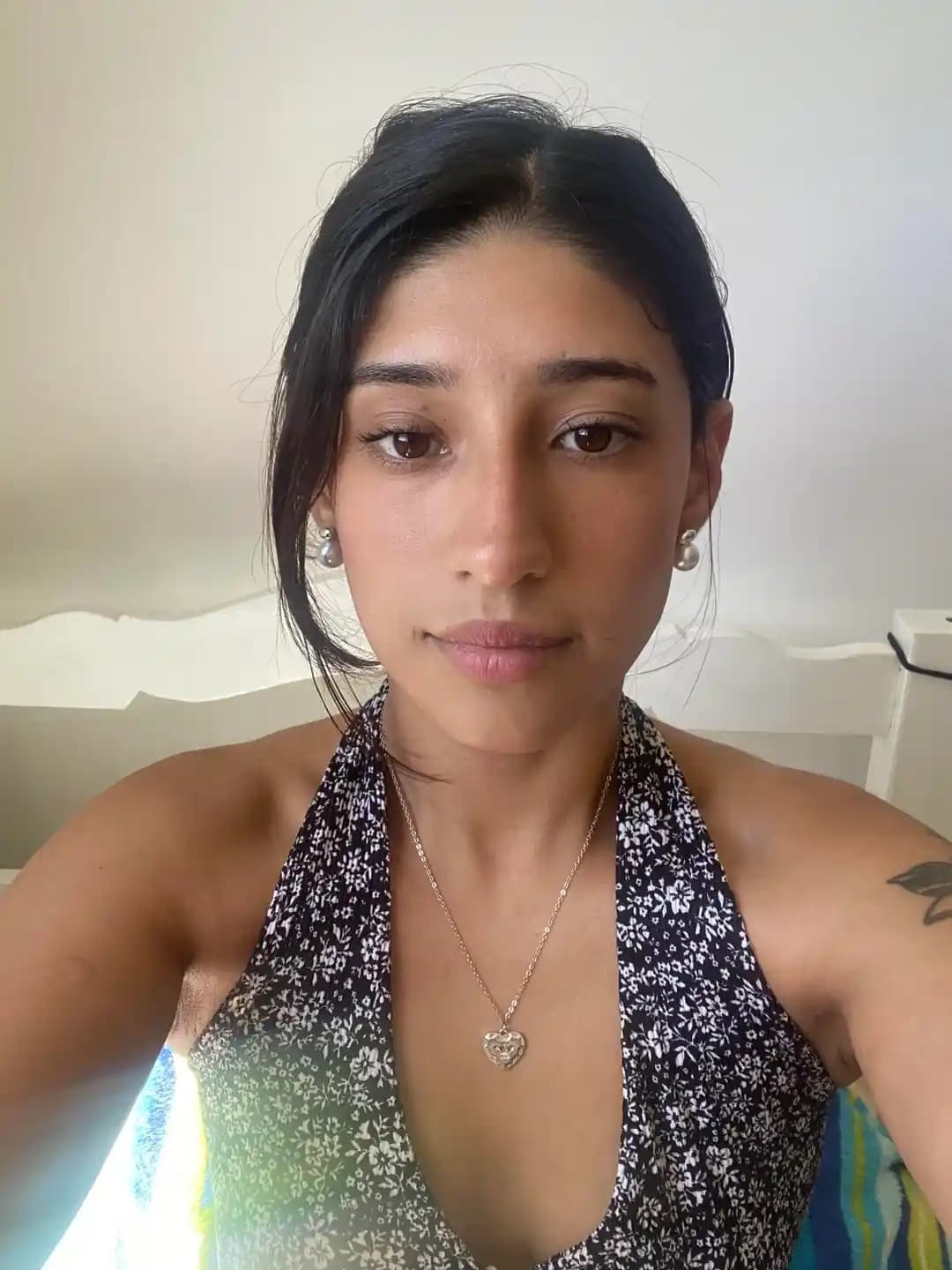 Doğal Görünümlü No Makeup Makyaj: Ürünler, Teknikler ve Öncesi Sonrası Karşılaştırma