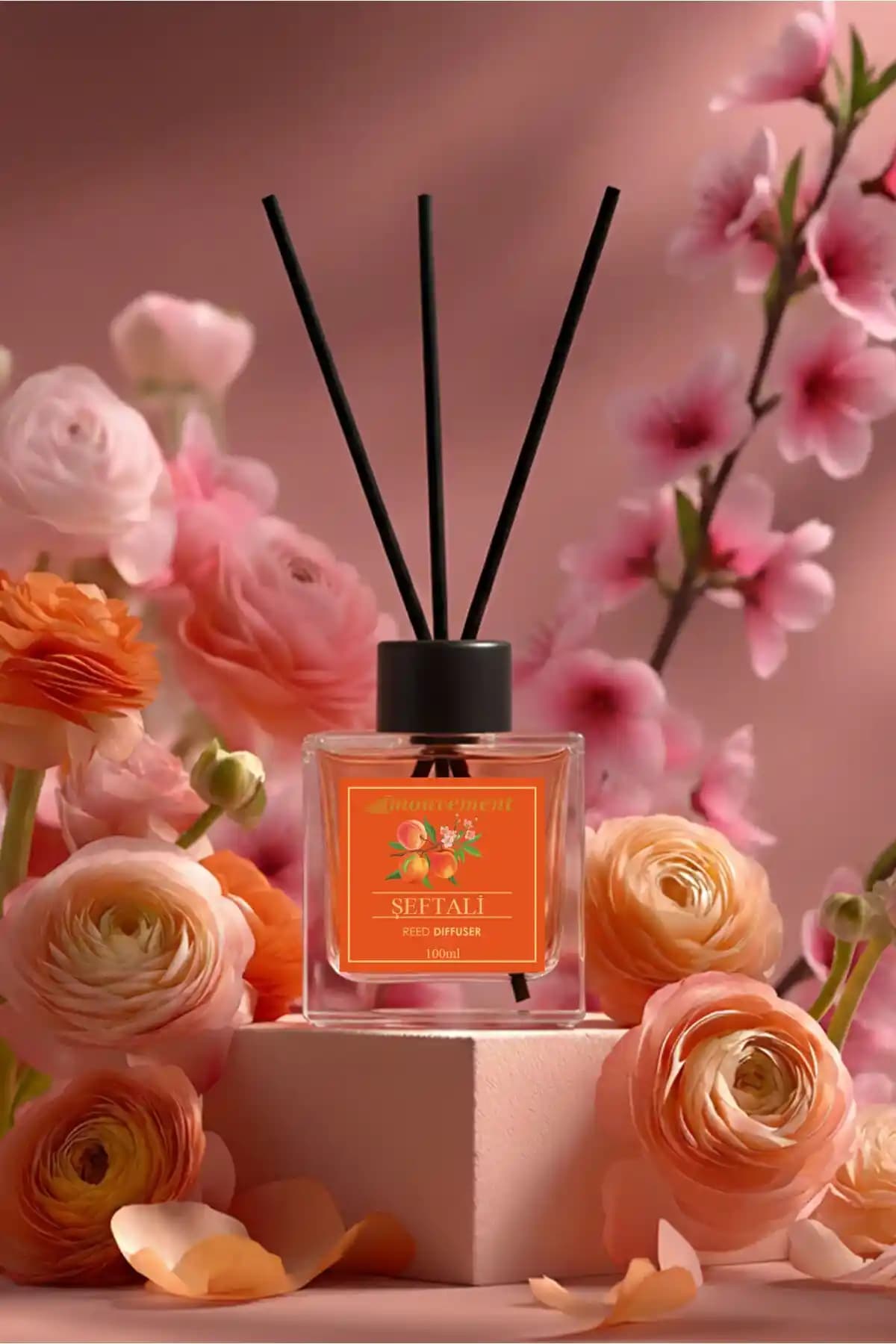 Şeftali Kokulu Parfümler: Tatlı ve Kalıcı Şeftali Notalı Seçenekler