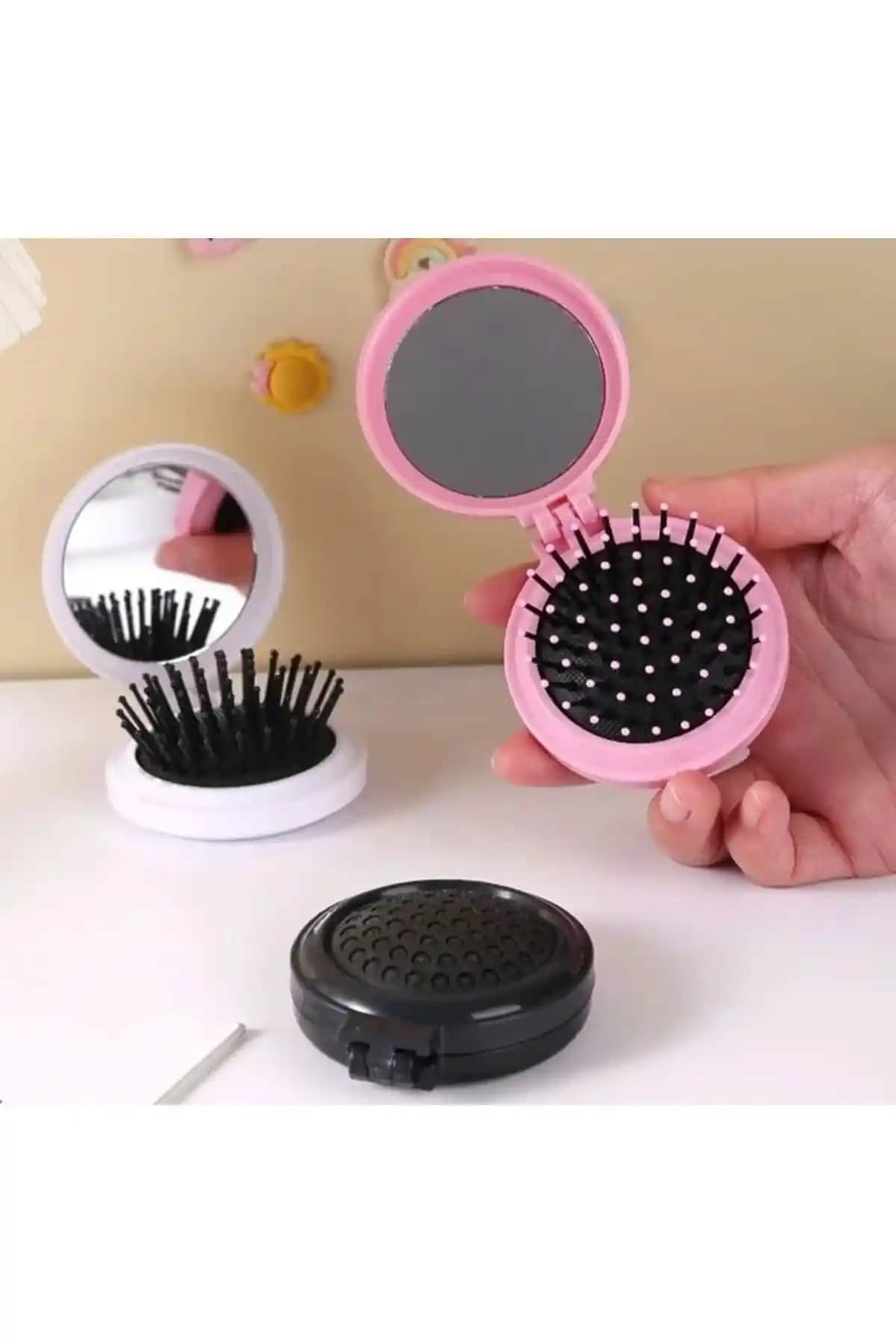 ARVALE Katlanabilir Mini Aynalı Tarak: Pratik ve Şık Seyahat Aksesuarı