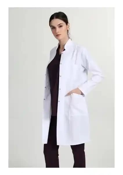 Başak Önlük Kadın Uzun Hakim Yaka Medikal ve Eğitim Sektörü İçin Şık ve Dayanıklı Tasarım