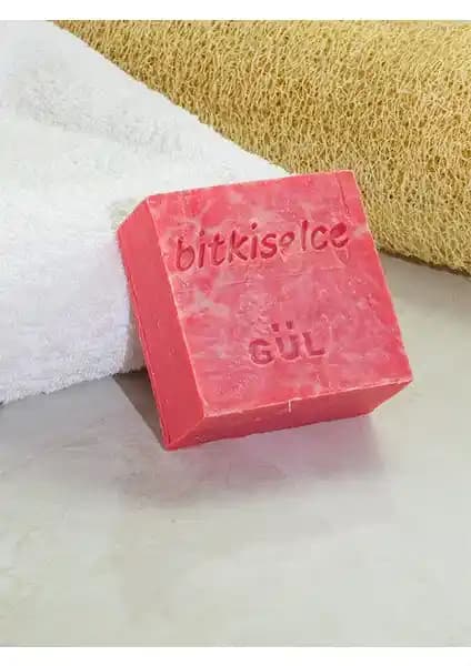 El Yapımı Bitkisel Gül Sabunu Doğallık ve Zarafetin Şık Bir Buluşması