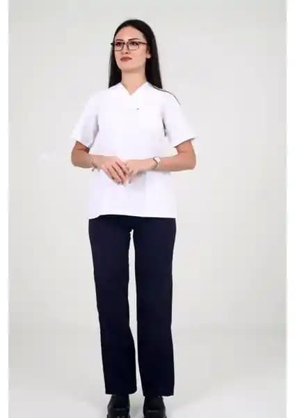 Kadın Alpaka Beli Lastikli Lacivert Pantolon: Şıklık ve Konforun Bir Arada Olduğu Modern Tasarım