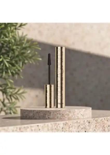 L'Oréal Paris Panorama Hacim Veren Maskara Siyah ile doğal ve etkileyici kirpikler elde edin