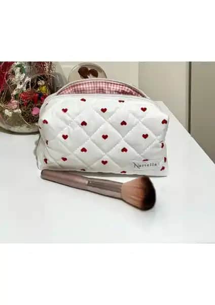 Nartella Love Heart Serisi Kalp Desenli Kapitone Makyaj Çantası Şık ve Fonksiyonel Tasarım