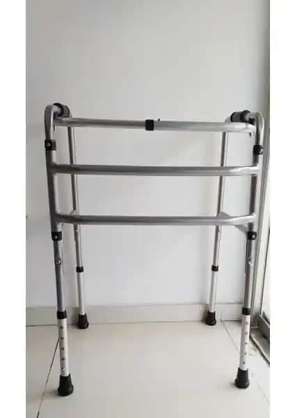 Ortolife Hasta Yürüteci Walker: Güvenli ve Kullanışlı Hareket Destek Aracı