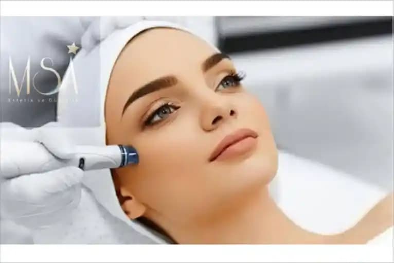 Anadolu Yakası'nda En İyi Cilt Bakım Merkezleri: Güvenle Güzelliğinize Dokunuş