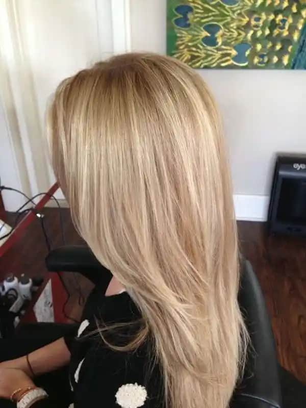 Bej Sarı Saç Nedir? Doğal ve Şık Görünüm İçin Renk Seçenekleri ve Bakım İpuçları