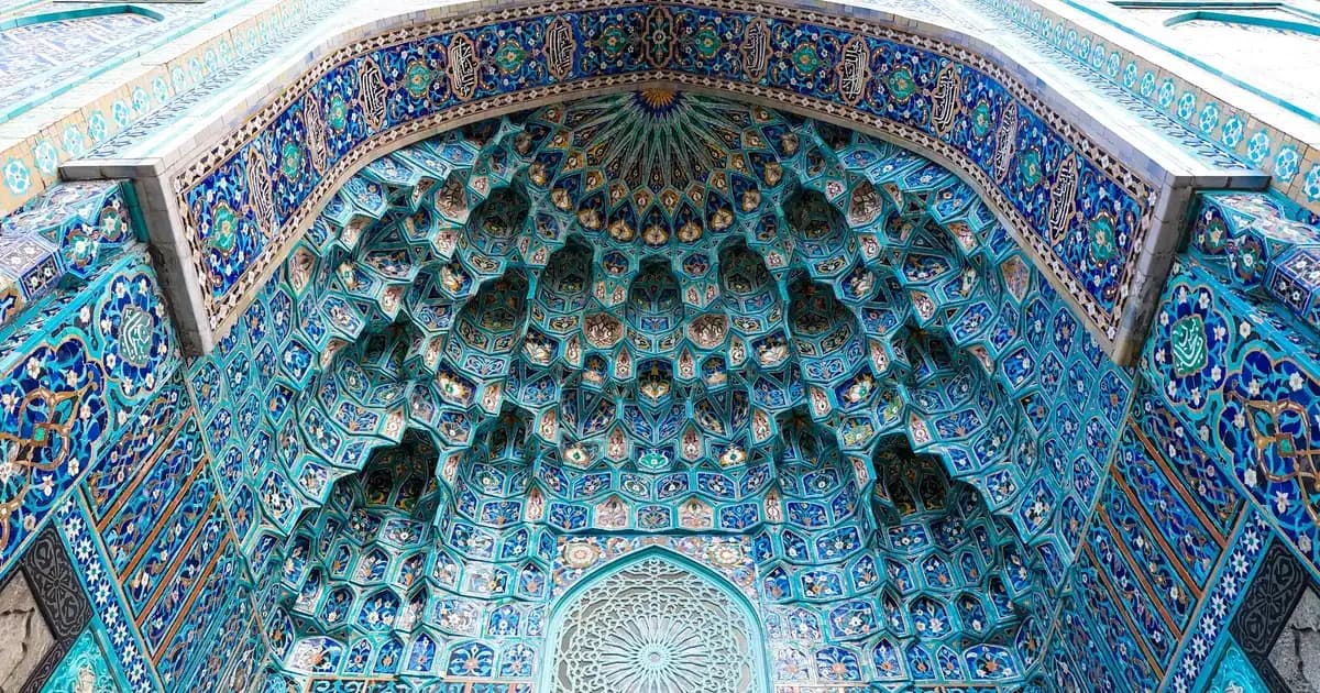 Boyalı Saçların Yıkanınca Açılır mı ve Renk Koruma Yöntemleri