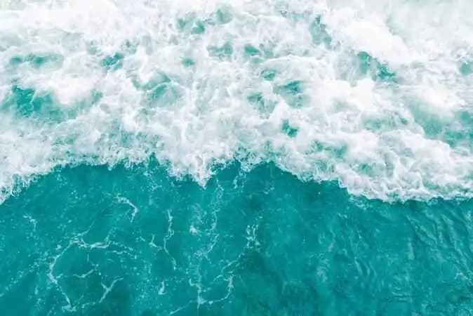 Deniz Suyunun Cilde Zararları ve Korunma Yöntemleri Hakkında Bilmeniz Gerekenler