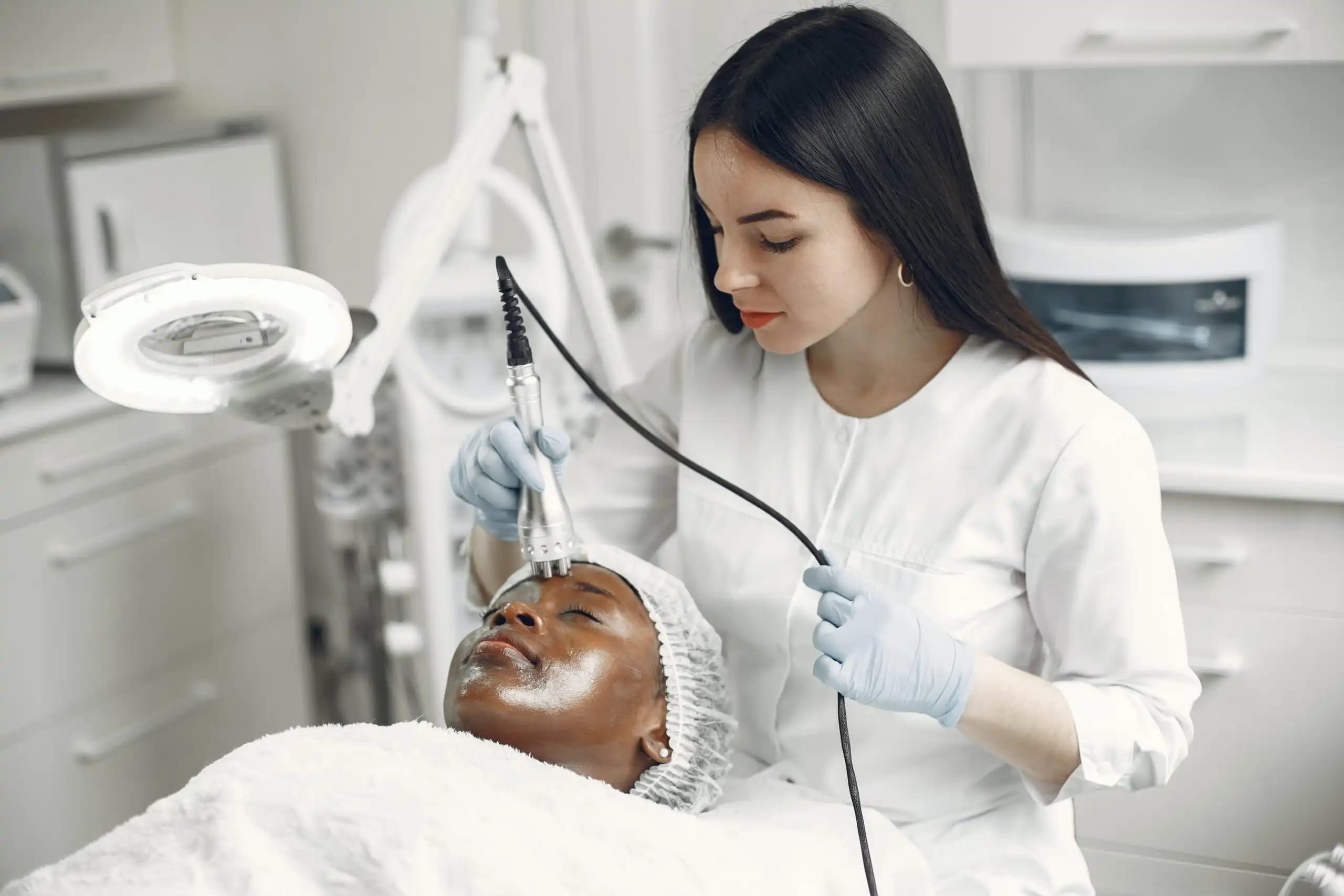 Derma ve Dermatoloji Alanında Güncel Yaklaşımlar ve Kozmetik Sektöründeki Önemi