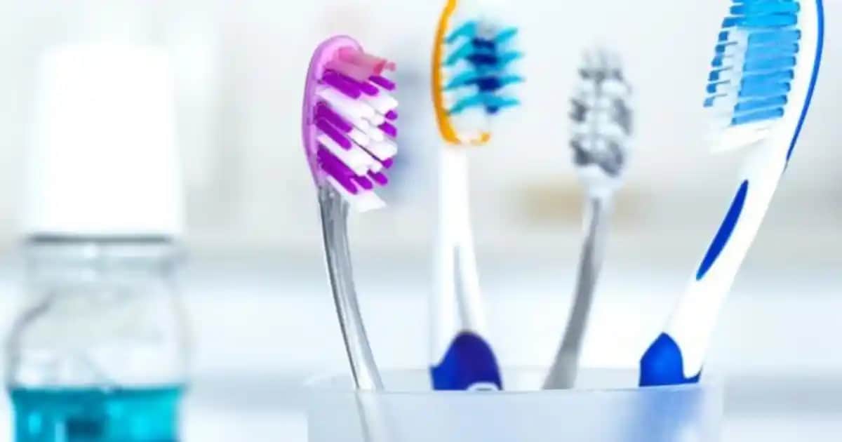 Diş Fırçası Ne Zaman ve Neden Değiştirilmelidir Sağlıklı Gülüşler İçin Bilmeniz Gerekenler