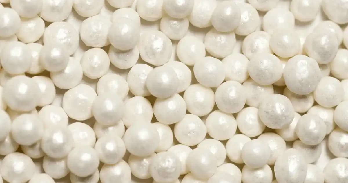 Dudak Üstü Egzama Nedir, Belirtileri ve Kozmetik Ürünlerle Başa Çıkma Yöntemleri