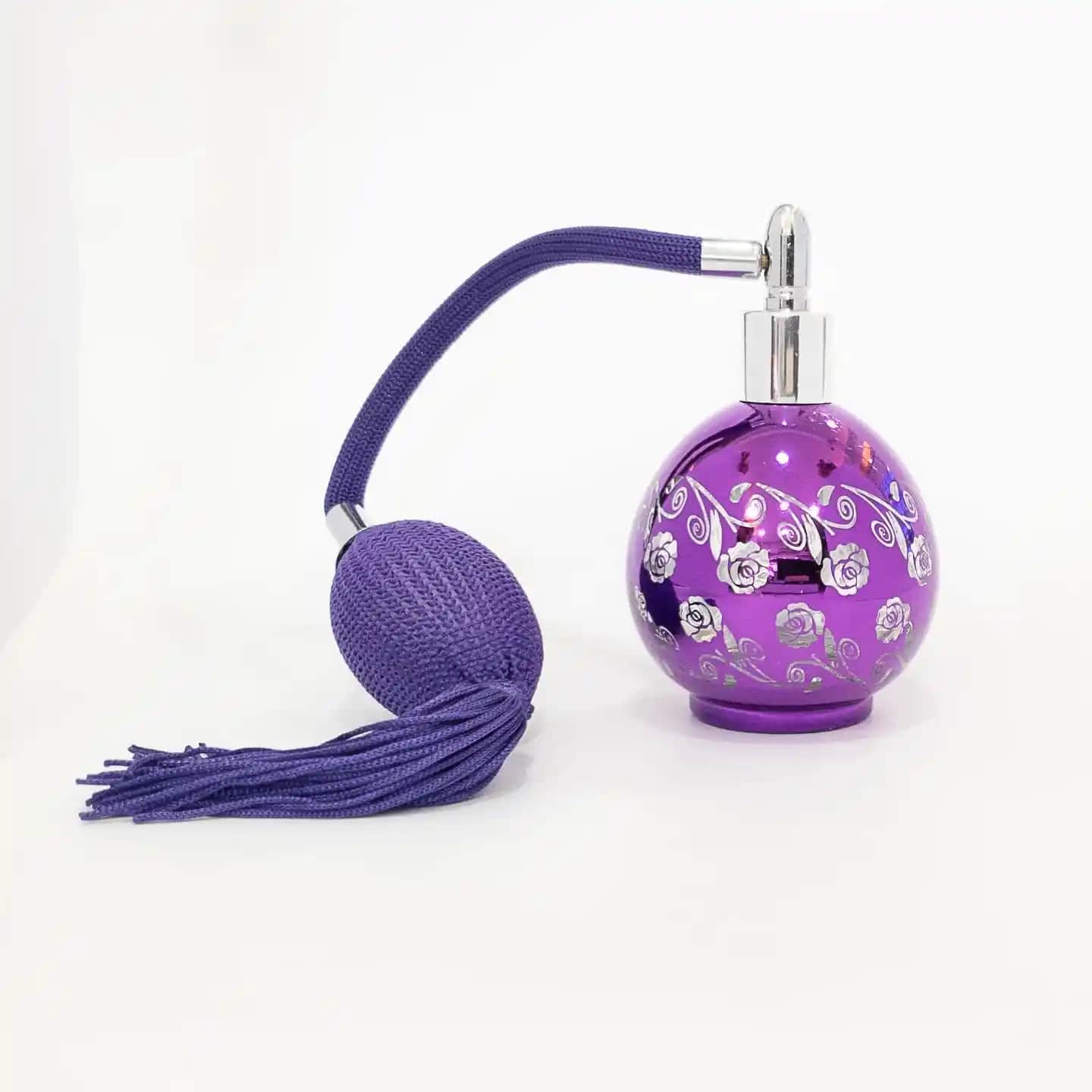 Elma Şişeli Parfümler: Doğallık ve Zarafetin Modern Tasarımlarla Buluşması