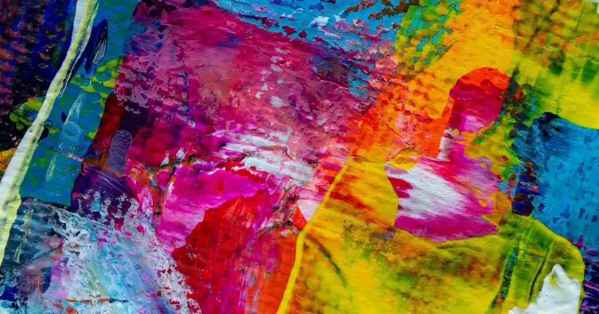 En Etkili Afrodizyak Kadın Parfümleri ve Çekiciliği Artıran Seçenekler