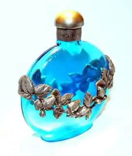 Farklı Parfüm Şişeleri ve Tasarım Trendleri: Estetik ve Fonksiyonellik Öne Çıkıyor