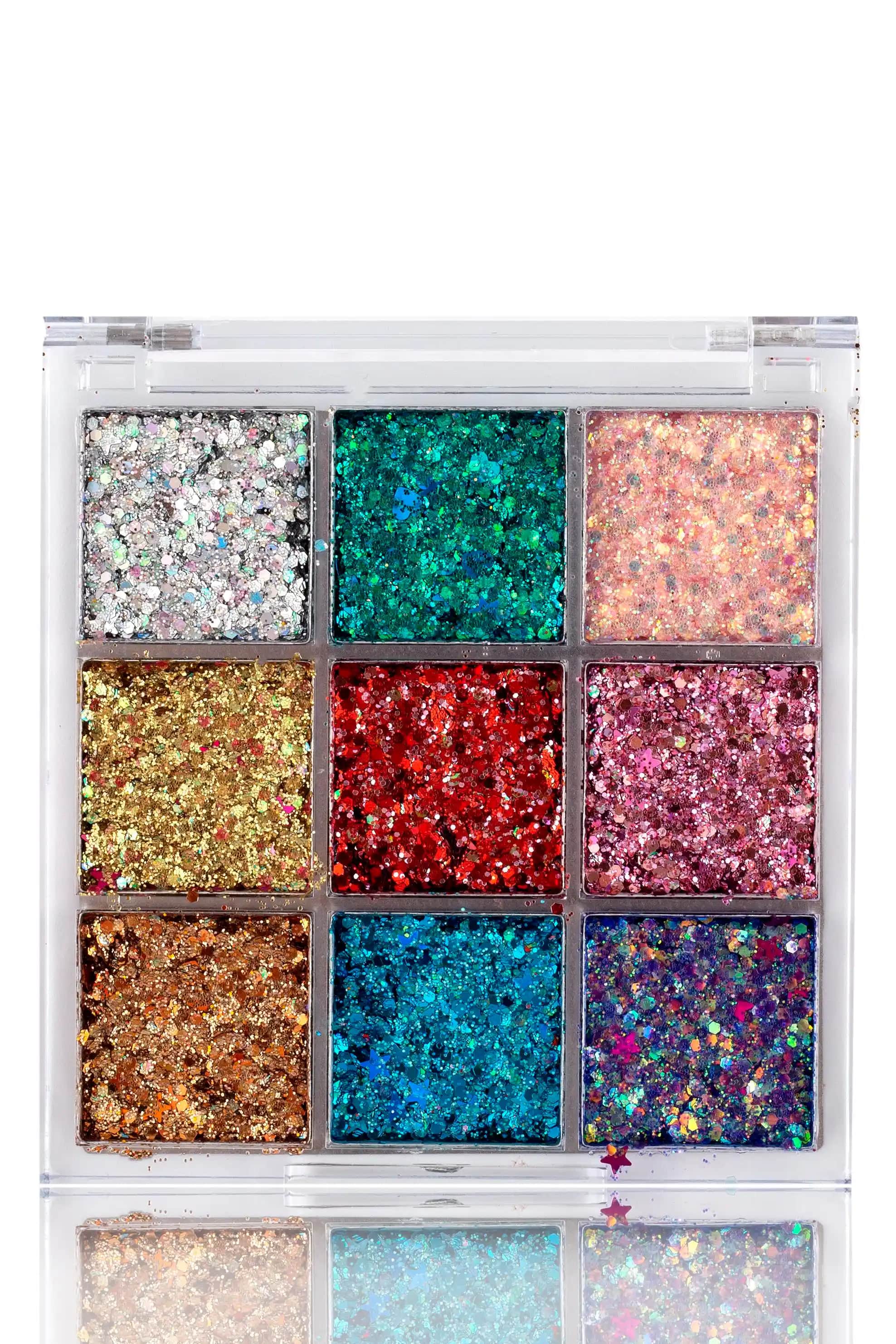 Glitter Far Nedir ve Göz Makyajında Kullanım Yöntemleri Hakkında Detaylı Bilgi