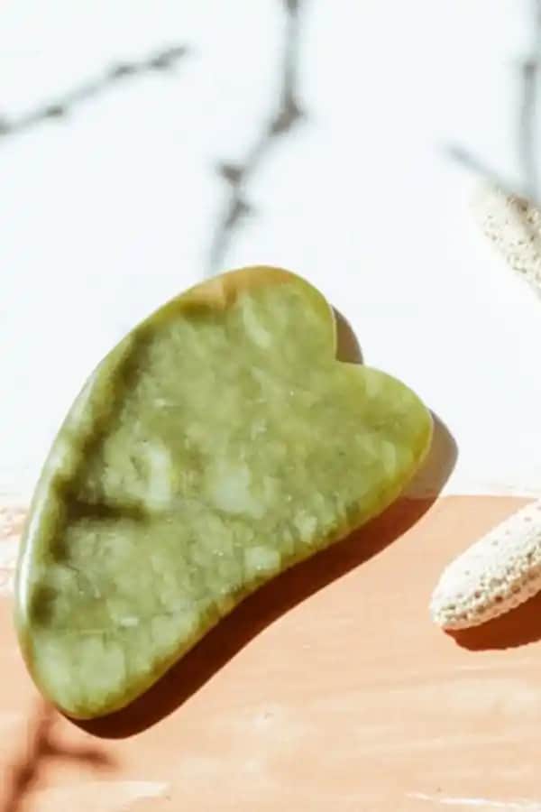 Gua Sha İçin Uygun Yüz Yağları ve Cilt Sağlığını Destekleyen Doğal Seçenekler