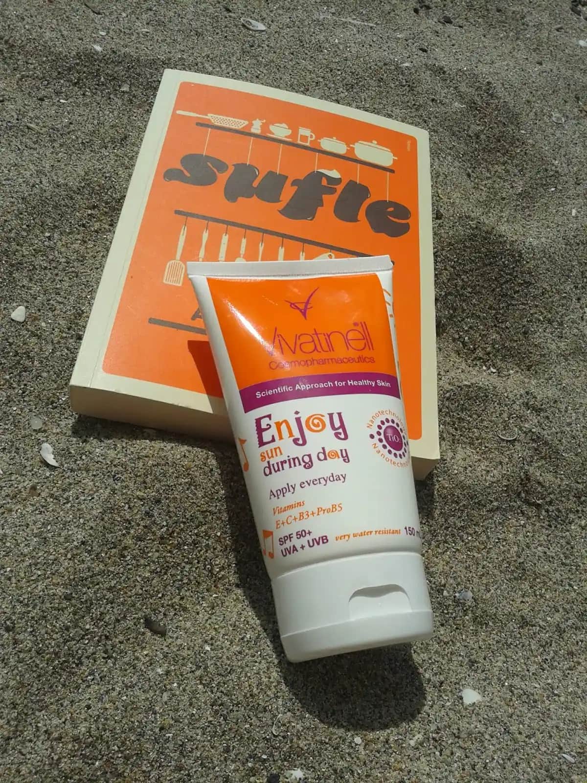 Güneş Kremi Kullanımının Önemi ve Doğru Seçim Yöntemleri Hakkında Bilgiler