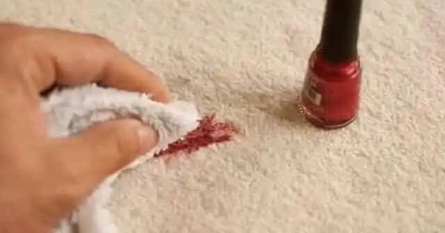 Halıya Oje Döküldü Nasıl Temizlenir Asetonsuz ve Doğal Yöntemler