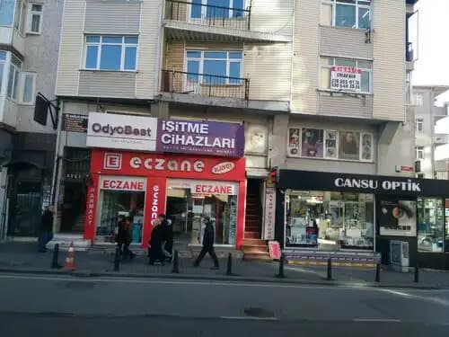 İstanbul Ümraniye’de Güncel Kozmetik ve Eczane Seçenekleri Rehberi