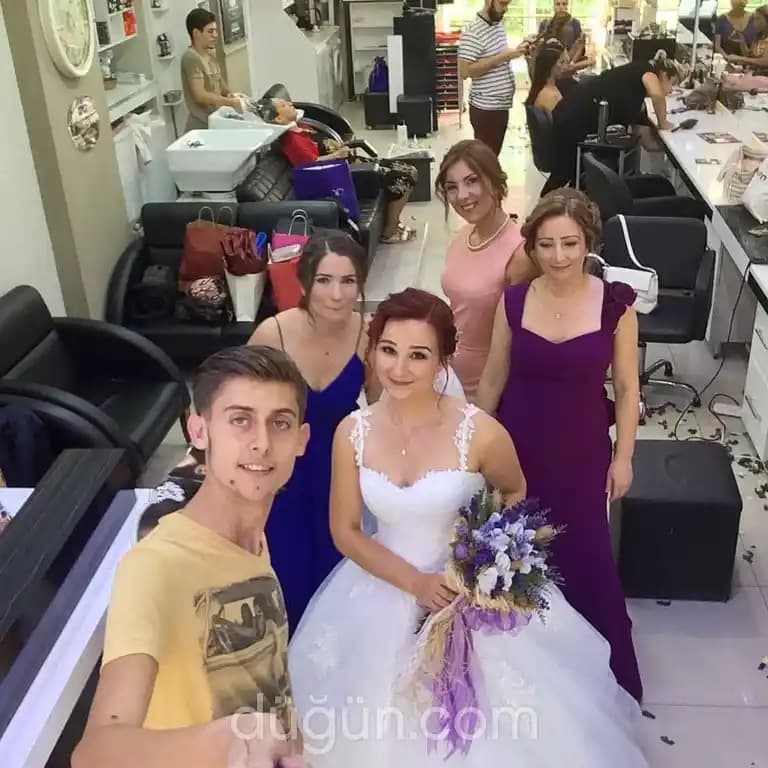 Kadın Kuaförlerinin Gelişimi ve Güncel Trendler Hakkında Detaylı Bir İnceleme