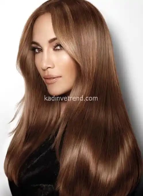 Kestane Kabuğu Saç Rengi: Doğal Güzellik ve Kendine Güvenin Simgesi