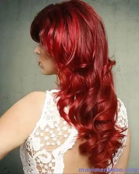 Kırmızı Saçın Moda ve Güzellikteki Yeri: Bakım, Stil ve Trendler