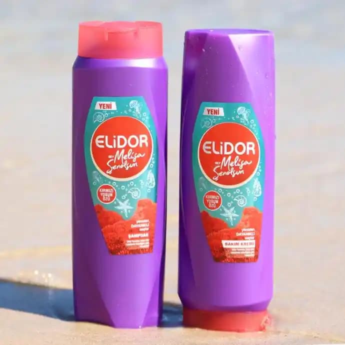 2025'te Kıvırcık Saçlarınız İçin En İyi Şampuan Seçenekleri ve Bakım Sırları