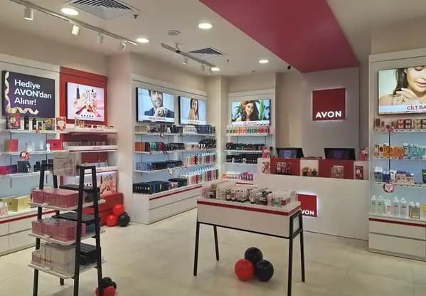 Kozmetik Sektöründe Mağazacılığın Önemi ve Avon'un Rolü