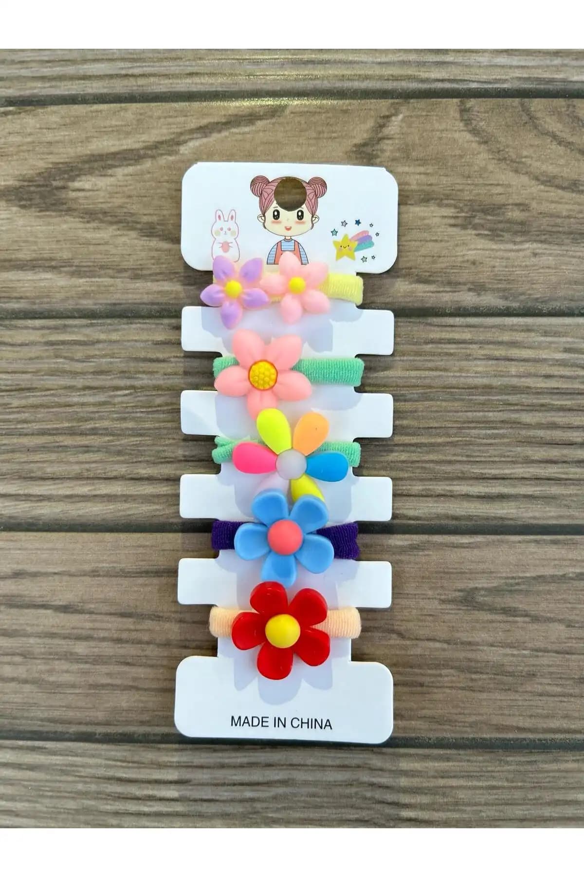 Küçük Toka: Moda ve Güzellik Dünyasında Detayların Şıklık Katmadaki Rolü