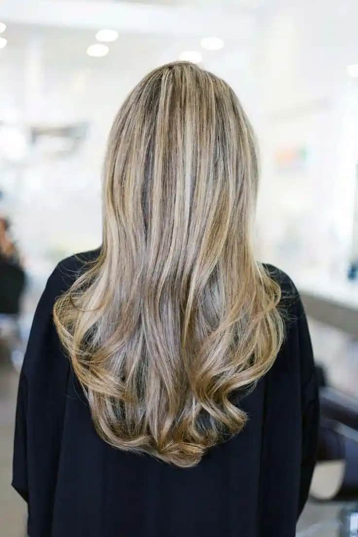 Küllü Sarı Renk Kimlere Yakışır ve Kozmetikte Doğru Kullanım İpuçları