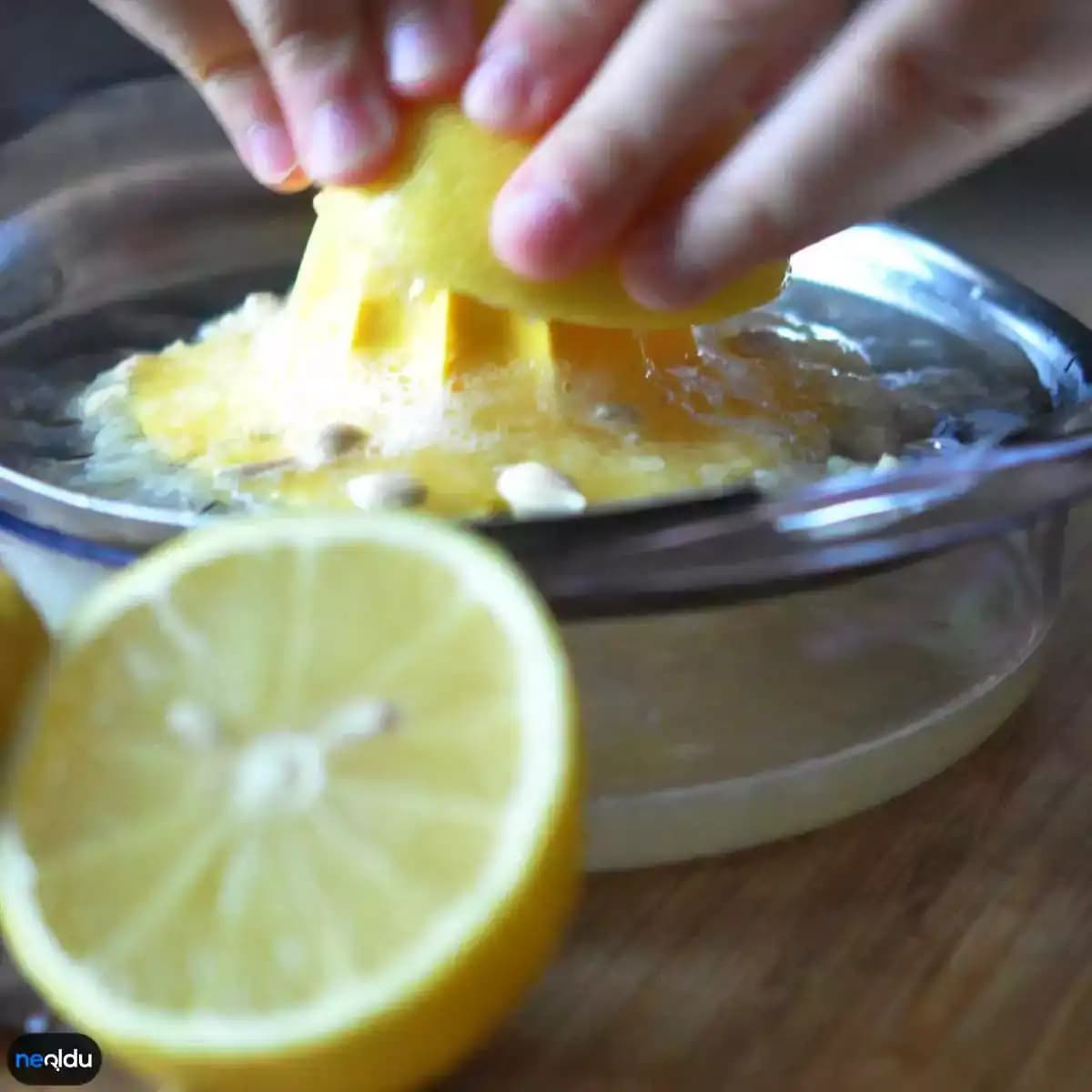 Limonla Saç Rengi Açma Yöntemleri ve Doğal Saç Açıcı Alternatifler