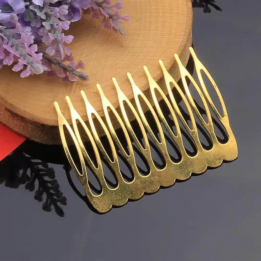 Metal Taraklar Kozmetik Dünyasında Dayanıklılık ve Şıklığın Birleştiği Seçenekler