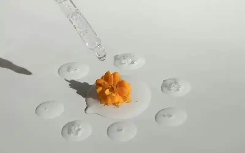 Niacinamide ile Kullanılmaması Gerekenler ve Dikkat Edilmesi Gerekenler