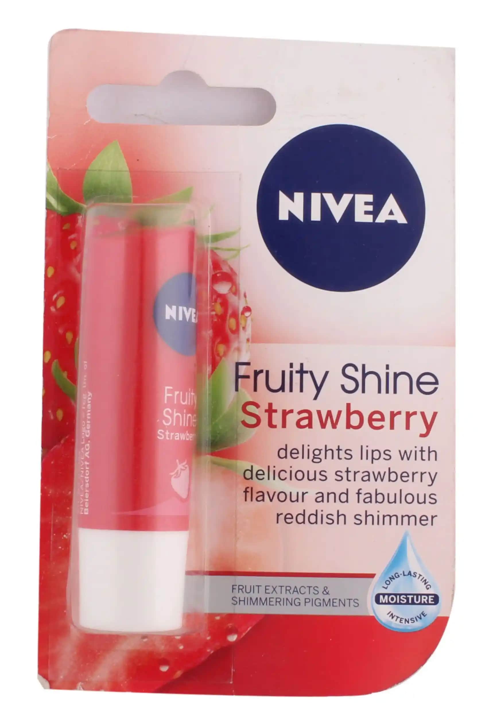 Nivea Fruity Shine Çilek Dudak Bakım Ürünü ile Parlak ve Nemli Dudaklar
