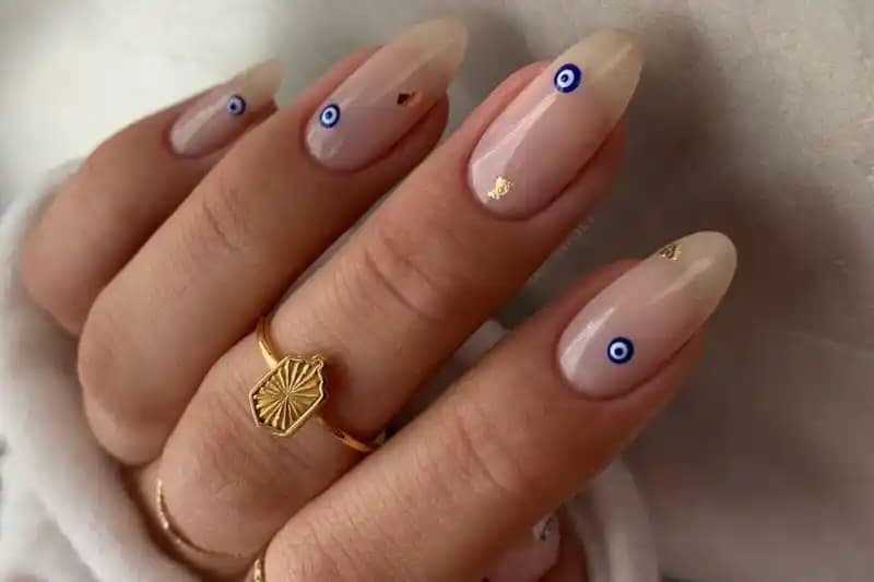 Oje Şekilleri ve Tasarımlarıyla Kişisel Tarzınızı Yansıtın Güncel Trendler ve Bakım İpuçları