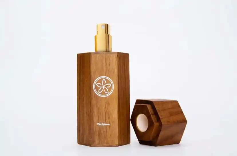 Organik ve Doğal Parfümler: Sağlıklı ve Çevre Dostu Güzellik Seçenekleri