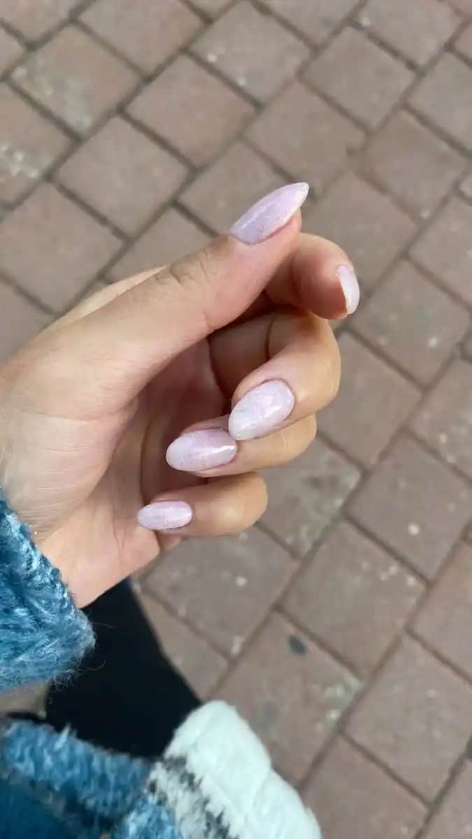 Pembe Kalıcı Oje Modelleri ve Uygulama İpuçlarıyla Şıklığınızı Artırın