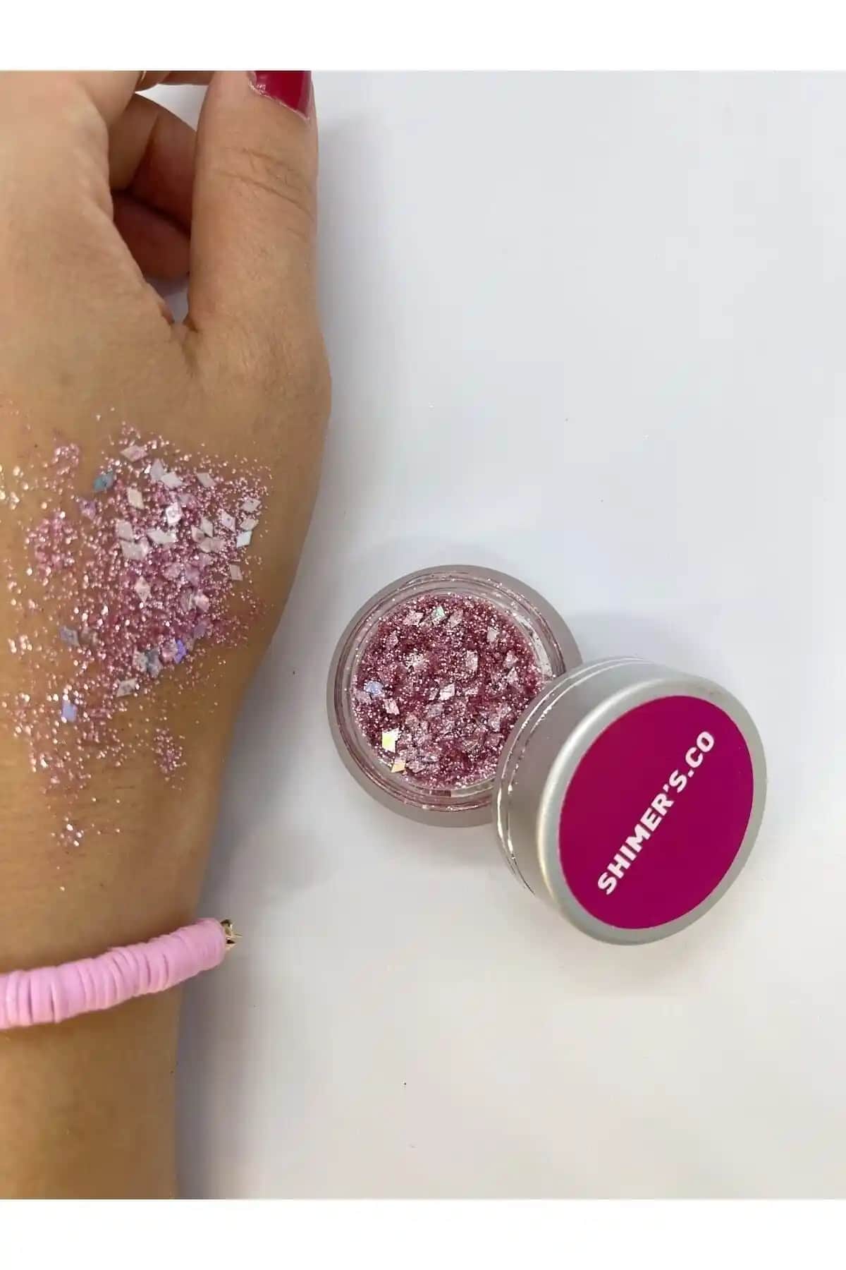 Pembe Simin Kozmetikte Kullanımı ve Trendler Üzerine Kapsamlı Bir Analiz