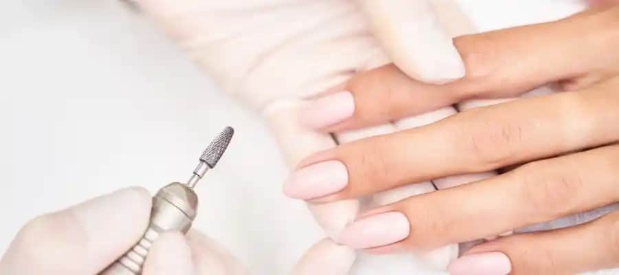 Protez Tırnak Uygulaması İçin Gerekli Malzemeler ve Uygulama İpuçları