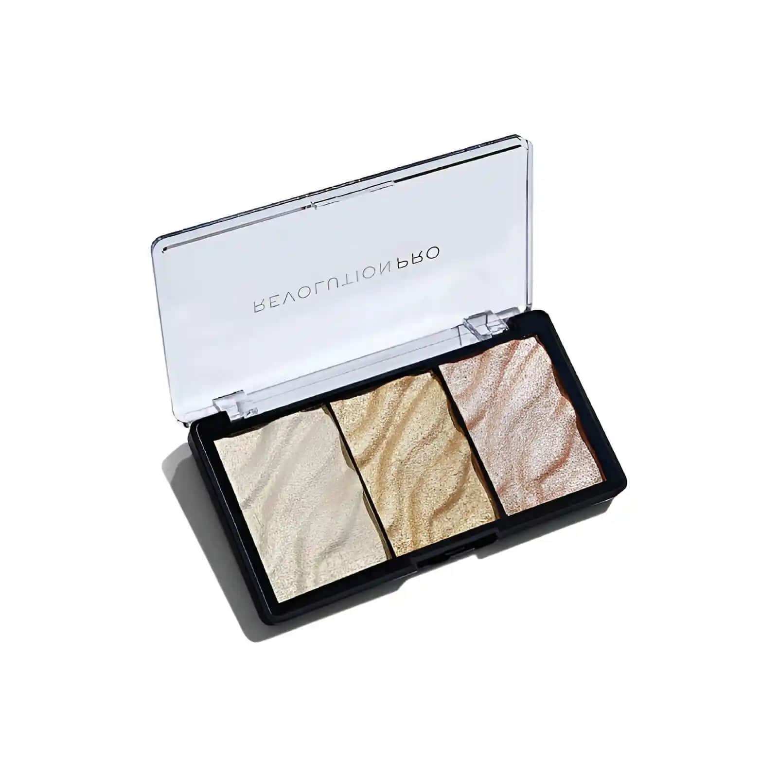 Revolution Pro Highlighter ile Doğal Parlaklık ve Yüz Vurgusu Teknikleri