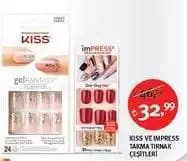Rossmann'da Takma Tırnaklar: Evde Profesyonel Görünüm İçin Uygun Ürünler ve İpuçları