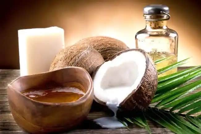 Saç Uzatıcı Doğal Yağlar: Etkili ve Güvenilir Çözümlerle Sağlıklı Uzayan Saçlar