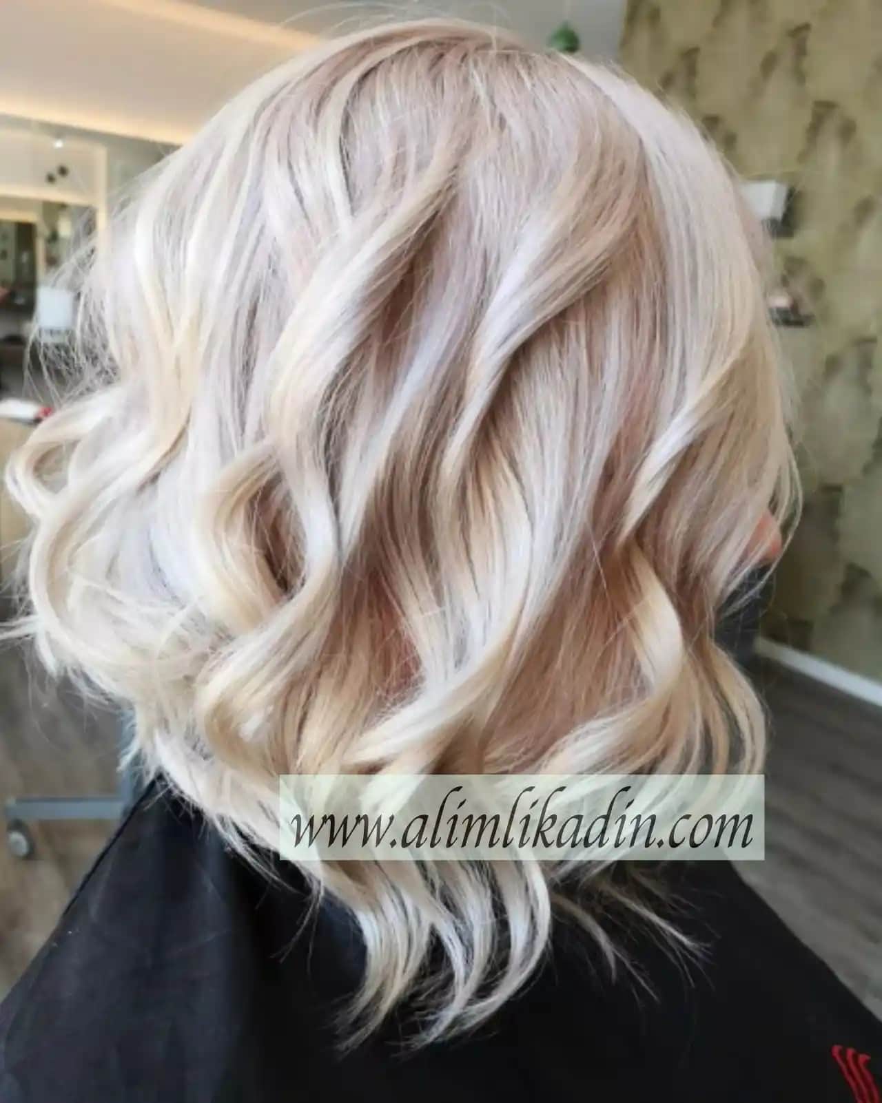 Sarı Saç Tonları Hakkında Geniş Kapsamlı Güzellik ve Bakım Rehberi