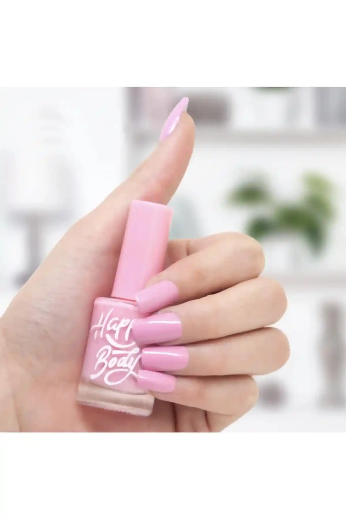 Şeker Pembesi Oje: Doğal ve Şık Görünüm İçin Tatlı Renk Seçeneği