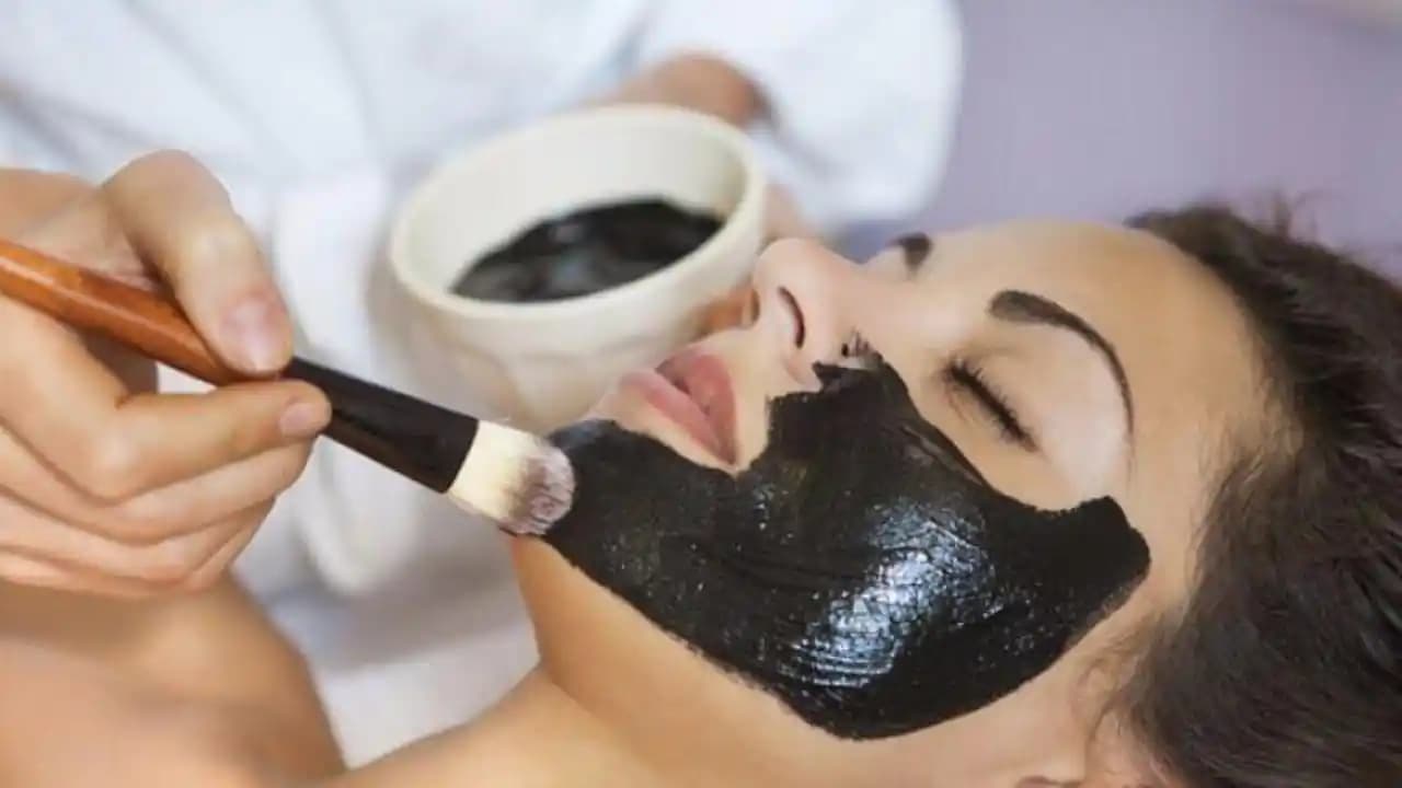 Siyah Maske Fayda ve Kullanım Rehberi: Cilt Sağlığında Yeni Bir Dönem