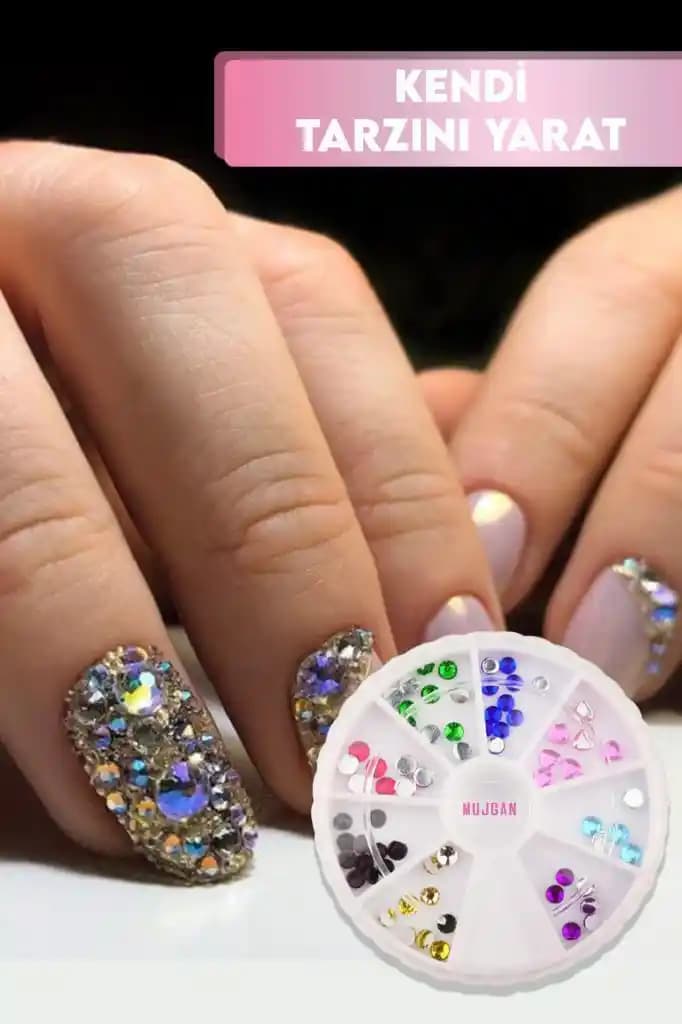 Tırnak Süsleme Setleri ile Kendinizi İfade Etmenin Modern Yolları ve Trendler