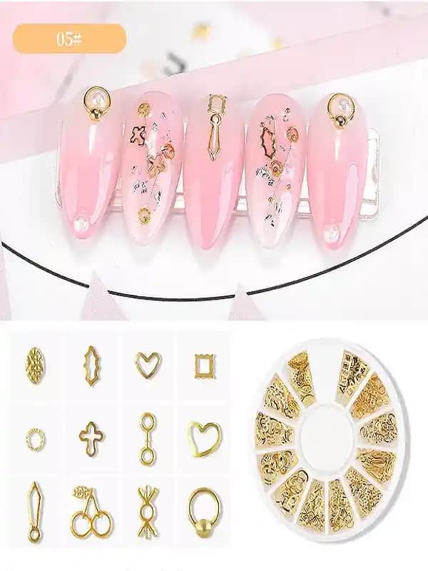 Tırnak Süsleri ve Güncel Trendler: Estetik ve Kendine Güvenin Yansıması